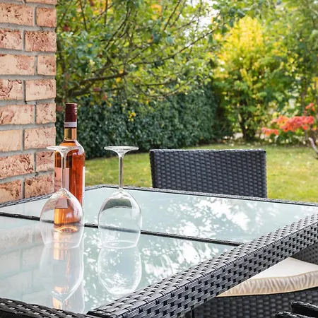 Holiday home Grosses Im Gruenen - *