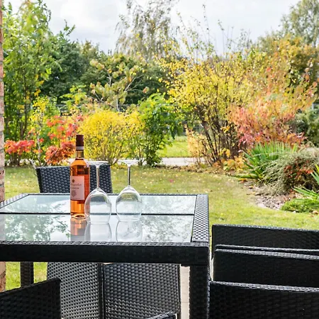 Nyaraló Grosses Im Gruenen - Dummerstorf