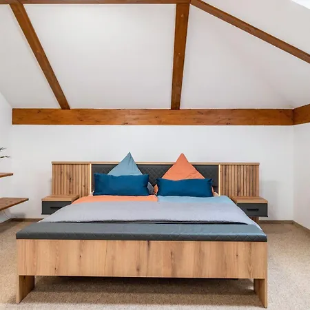 Holiday home Grosses Im Gruenen -