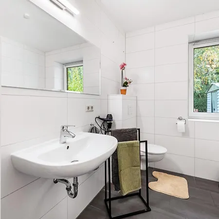 Grosses Im Gruenen - Holiday home Dummerstorf